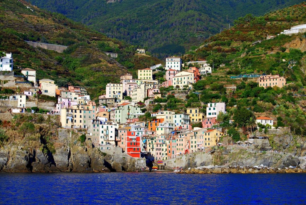 Carruggio Apartment Riomaggiore Bagian luar foto