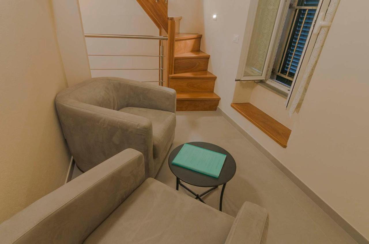 Carruggio Apartment Riomaggiore Bagian luar foto