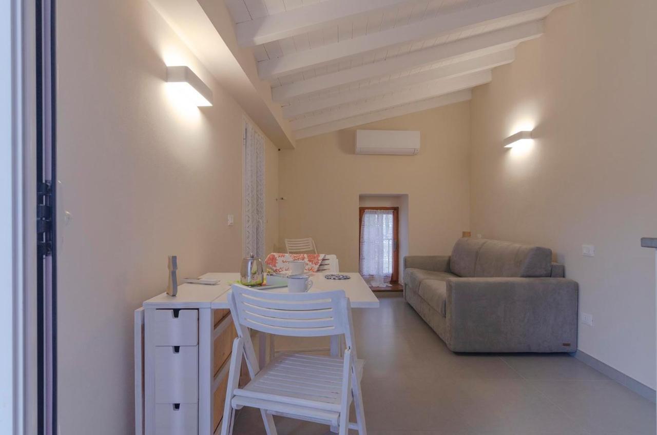 Carruggio Apartment Riomaggiore Bagian luar foto