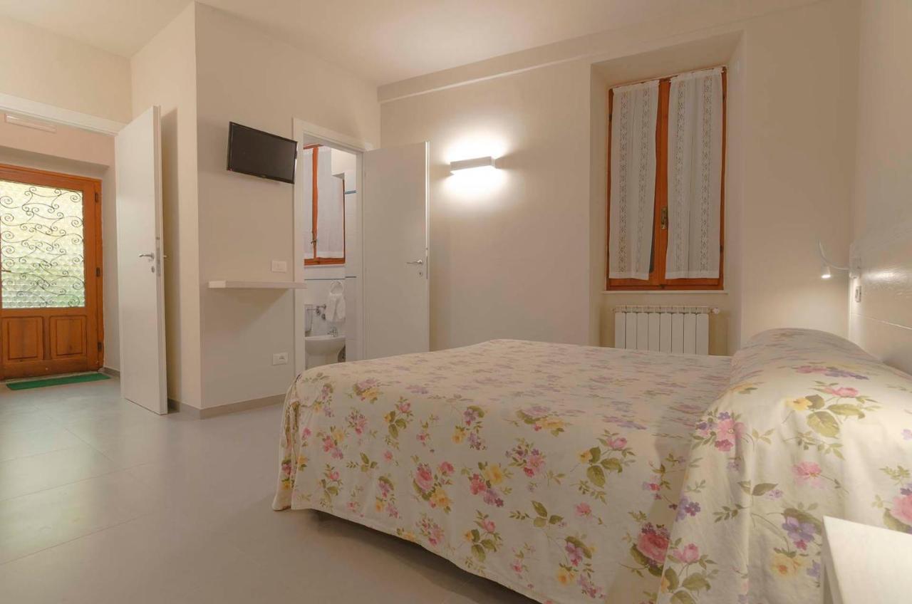 Carruggio Apartment Riomaggiore Bagian luar foto
