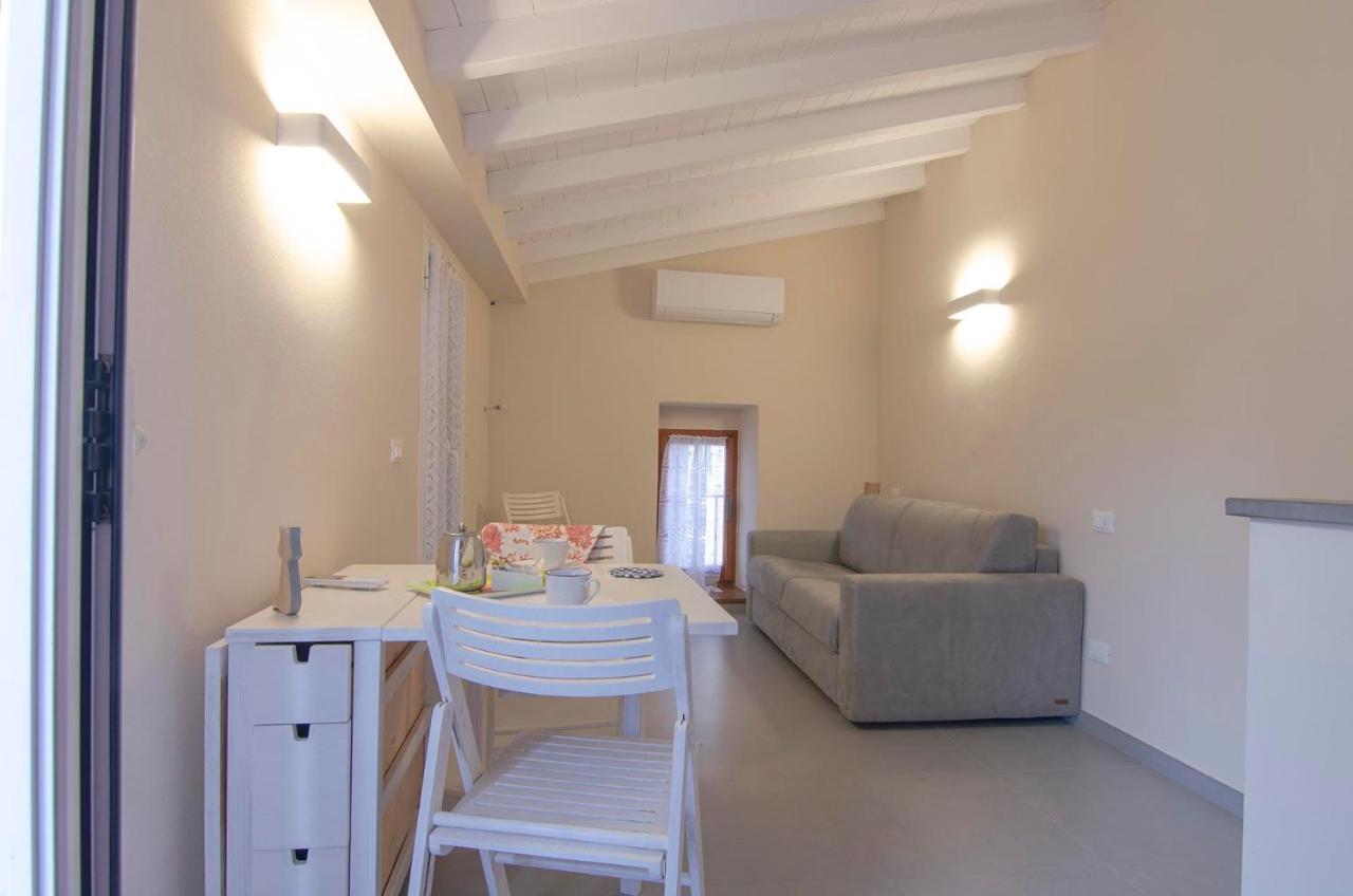 Carruggio Apartment Riomaggiore Bagian luar foto